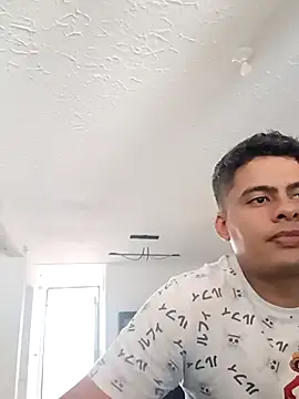 luigidickk online show from May 1, 2026, 1:37 pm