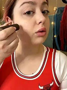 Snapshot of KellyMoors chatting on October 25, 2025, 1:13 am KellyMoors online show from October 25, 2025, 1:13 am