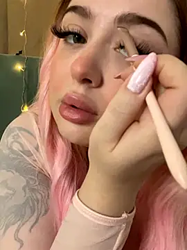 Snapshot of KellyMoors chatting on November 8, 2025, 1:17 am KellyMoors online show from November 8, 2025, 1:17 am