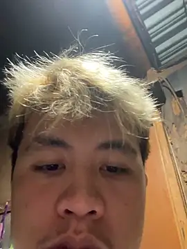 Snapshot of ur_fucking_rolly chatting on March 16, 2026, 2:43 pm ur fucking rolly online show from March 16, 2026, 2:43 pm