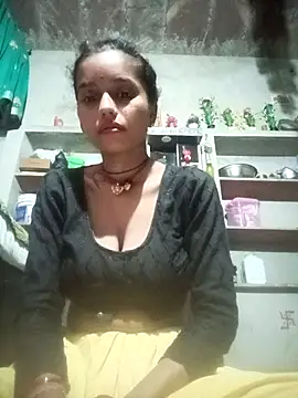 Snapshot of Cuty_kanchna chatting on October 21, 2025, 12:11 am Cuty kanchna online show from October 21, 2025, 12:11 am