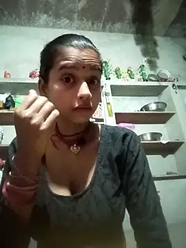 Snapshot of Cuty_kanchna chatting on October 24, 2025, 11:56 pm Cuty kanchna online show from October 24, 2025, 11:56 pm