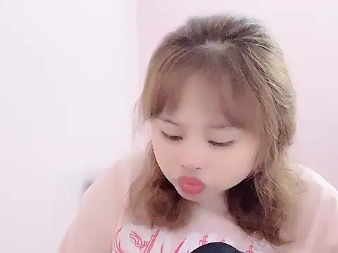 Snapshot of Mun039 chatting on November 4, 2025, 8:13 am Mun039 online show from November 4, 2025, 8:13 am