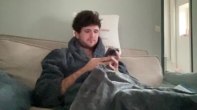 Snapshot of VersaGoo chatting on October 14, 2025, 2:29 pm VersaGoo online show from October 14, 2025, 2:29 pm