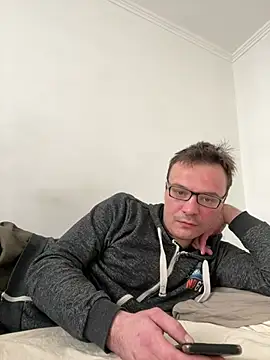 Snapshot of viktor1992-1-1 chatting on March 6, 2026, 7:16 am viktor1992-1-1 online show from March 6, 2026, 7:16 am