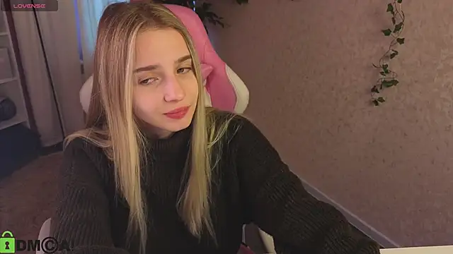 L1na Reeds online show from April 16, 2026, 1:17 am