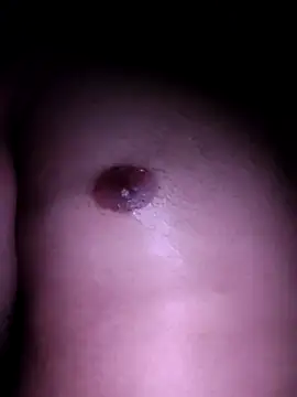 Elegant Guy online show from October 4, 2025, 8:40 pm