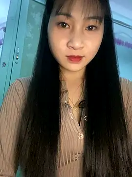 banlinh004 online show from December 14, 2025, 2:55 pm