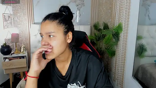 AriaVega online show from March 30, 2026, 12:50 pm