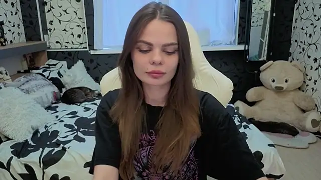 xAlisontiny online show from May 25, 2026, 5:19 pm