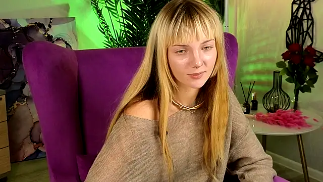 Snapshot of CelestaDicorcia chatting on October 4, 2025, 9:40 am CelestaDicorcia online show from October 4, 2025, 9:40 am