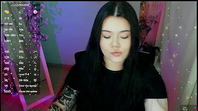 Snapshot of Mona_Esty chatting on May 9, 2026, 6:18 am Mona Esty online show from May 9, 2026, 6:18 am