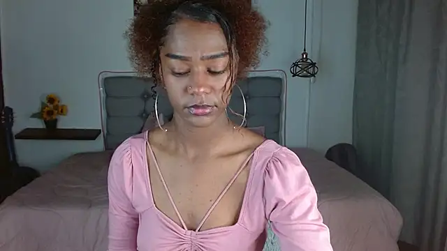 Snapshot of samara_roxx chatting on November 7, 2025, 2:33 am samara roxx online show from November 7, 2025, 2:33 am