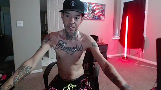 Snapshot of Michigan9000 chatting on October 5, 2025, 9:24 pm Michigan9000 online show from October 5, 2025, 9:24 pm