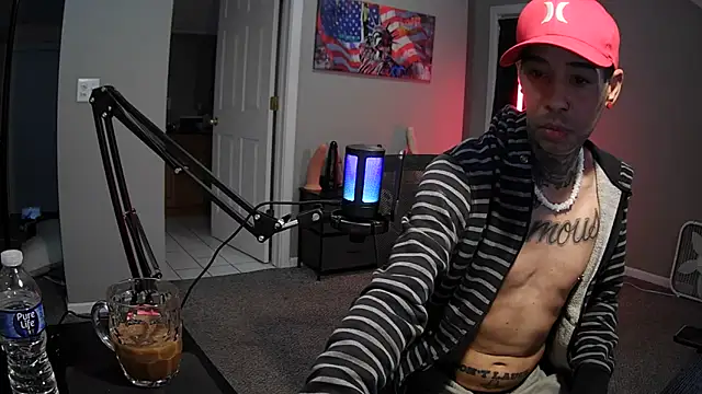 Snapshot of Michigan9000 chatting on October 11, 2025, 11:03 pm Michigan9000 online show from October 11, 2025, 11:03 pm