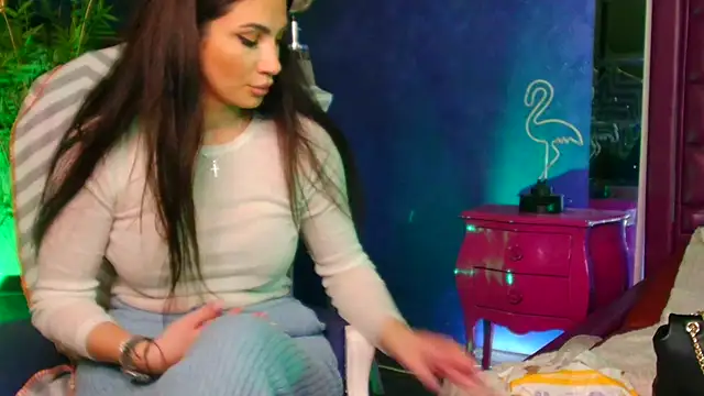 nicolepalmer online show from October 3, 2025, 5:21 pm