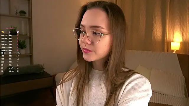 Snapshot of SweetSaraPie chatting on March 5, 2026, 6:04 pm SweetSaraPie online show from March 5, 2026, 6:04 pm