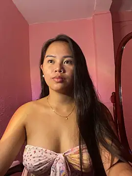 Funtasee Andi online show from April 13, 2026, 8:03 pm