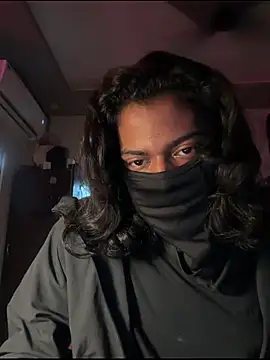 Ujjwallkumar0069 online show from April 23, 2026, 12:29 pm