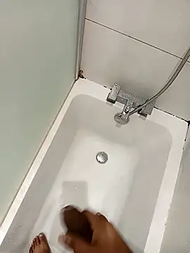 Snapshot of Dickzilla_69 chatting on October 8, 2025, 10:13 am Dickzilla 69 online show from October 8, 2025, 10:13 am