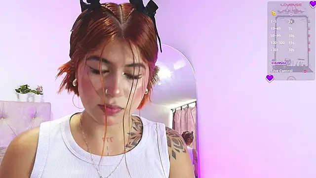 Snapshot of SoofiKiss chatting on February 19, 2026, 7:54 pm SoofiKiss online show from February 19, 2026, 7:54 pm