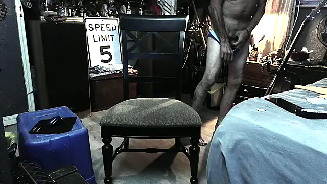 Tommy Love23 online show from April 5, 2026, 4:20 am