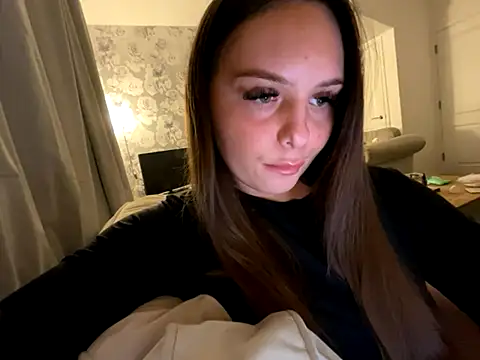 Snapshot of EllaStarrxxx chatting on October 5, 2025, 10:51 pm EllaStarrxxx online show from October 5, 2025, 10:51 pm