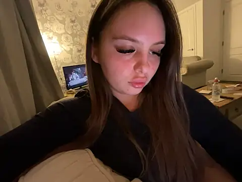 Snapshot of EllaStarrxxx chatting on October 28, 2025, 10:56 pm EllaStarrxxx online show from October 28, 2025, 10:56 pm