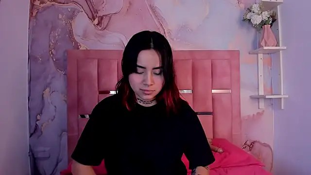 Snapshot of Nixielee_ chatting on October 18, 2025, 12:39 pm Nixielee online show from October 18, 2025, 12:39 pm