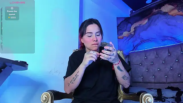 Snapshot of Nixielee_ chatting on October 28, 2025, 7:38 pm Nixielee online show from October 28, 2025, 7:38 pm