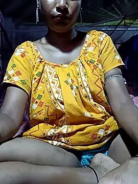 Snapshot of Hotty-romi3 chatting on October 5, 2025, 12:31 am Hotty-romi3 online show from October 5, 2025, 12:31 am