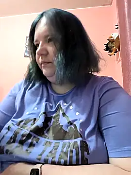  alexandra ray  online show from April 22, 2026, 10:17 am