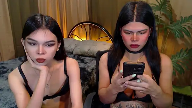 TWINKTRANSSHANEL online show from October 18, 2025, 10:16 am