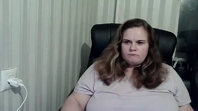 HarmonyKarera online show from November 1, 2025, 7:38 pm