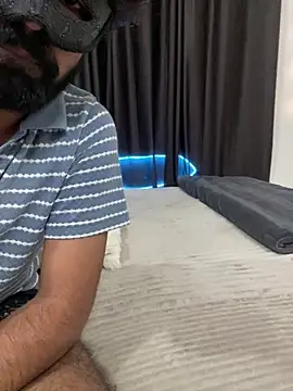 Snapshot of vickyandtania chatting on February 18, 2026, 4:36 pm vickyandtania online show from February 18, 2026, 4:36 pm