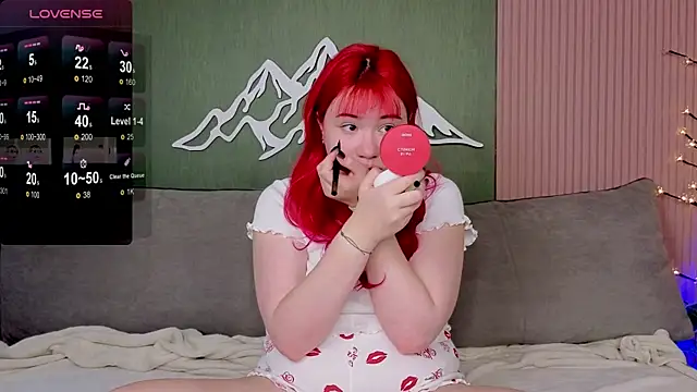 Snapshot of Klee_Love chatting on October 5, 2025, 4:22 am Klee Love online show from October 5, 2025, 4:22 am