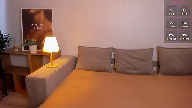 Snapshot of Taylaa_Luxe chatting on October 21, 2025, 6:36 am Taylaa Luxe online show from October 21, 2025, 6:36 am