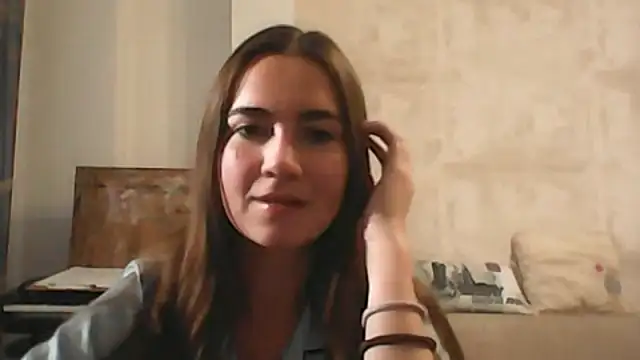 Snapshot of JinnyVibes chatting on October 7, 2025, 10:12 am JinnyVibes online show from October 7, 2025, 10:12 am