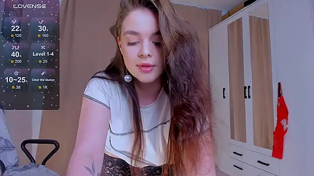 AmeliHallss online show from April 12, 2026, 3:06 pm