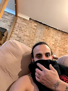 Snapshot of NarcoSaint chatting on October 7, 2025, 8:39 pm NarcoSaint online show from October 7, 2025, 8:39 pm