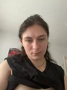 Twolatte1520 online show from July 7, 2026, 12:53 pm