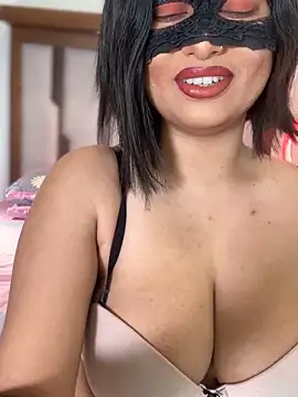 Snapshot of elza_laana chatting on November 1, 2025, 8:16 am elza laana online show from November 1, 2025, 8:16 am