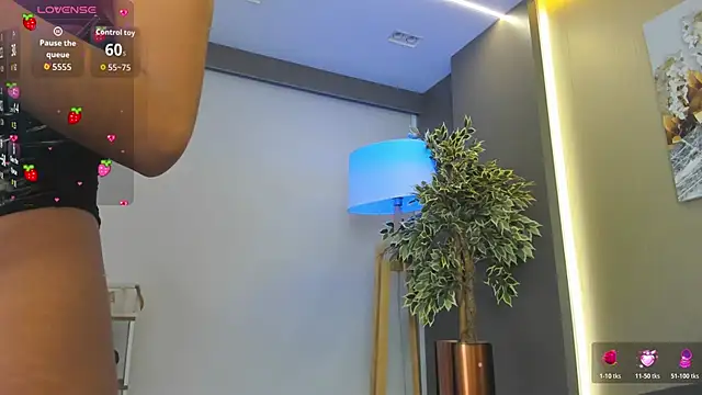 AliceJackkson online show from February 21, 2026, 12:39 pm