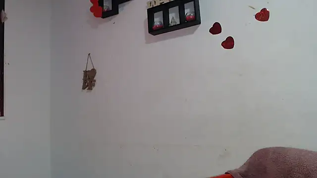 Snapshot of gaticaloca chatting on October 18, 2025, 1:23 pm gaticaloca online show from October 18, 2025, 1:23 pm