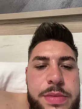 MilanYaman online show from October 11, 2025, 6:06 pm