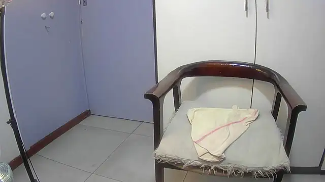 Pretty-C online show from October 22, 2025, 11:32 am