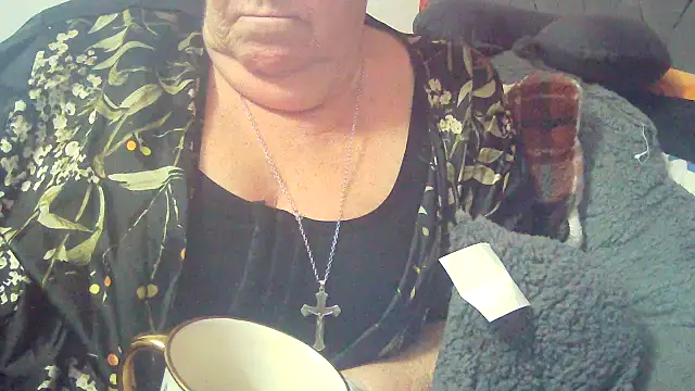 Playful MILF Demi online show from February 24, 2026, 4:38 pm