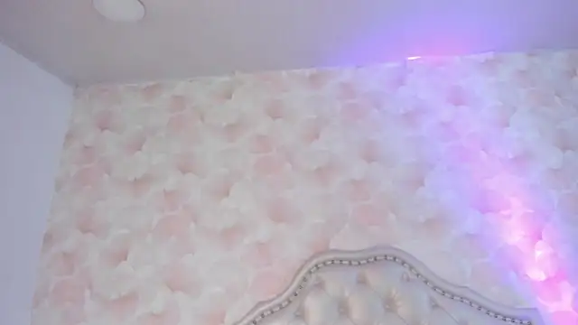 Snapshot of Sophia_Valkova chatting on November 22, 2025, 3:38 am Sophia Valkova online show from November 22, 2025, 3:38 am