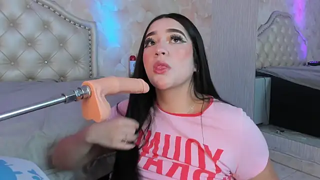 Sophia Valkova online show from December 1, 2025, 4:28 am