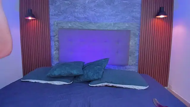 Snapshot of Sam_Clark chatting on October 7, 2025, 3:47 am Sam Clark online show from October 7, 2025, 3:47 am